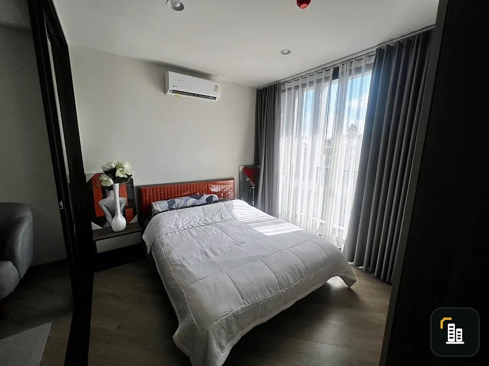 For sale: The Base Saphan Mai, 12th floor, beautiful room, fully furnished, ready to move in. If interested, hurry and reserve now. Don't miss it.