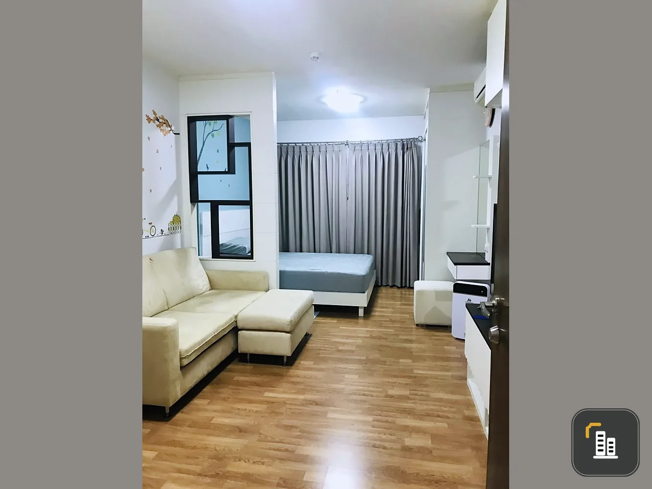 For sale: Ivy River, Ratburana, beautiful view along the Chao Phraya River, nice sofas, good price, hurry and reserve quickly.