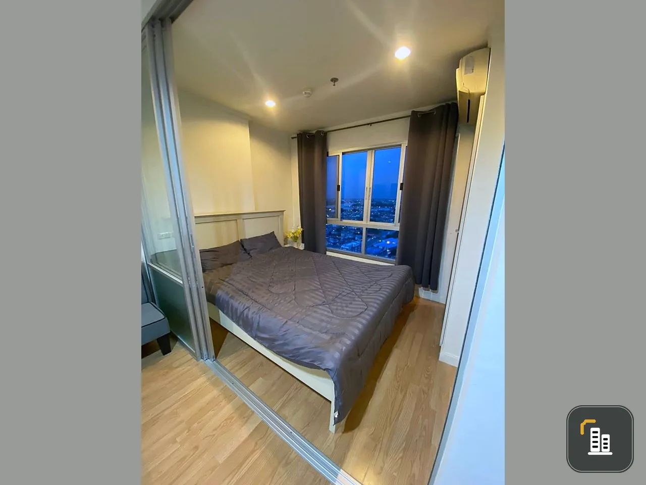 Condo for sale, Lumpini Ville Chaengwattana-Pak Kret, 28th floor, open view, very good atmosphere. If interested, hurry up and reserve it.
