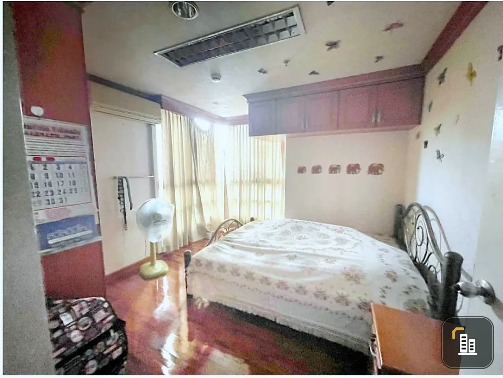 Condo for sale, Baan Pathumwan, 19th floor, 2 bedrooms, 2 bathrooms, fully furnished, ready to move in, book now.