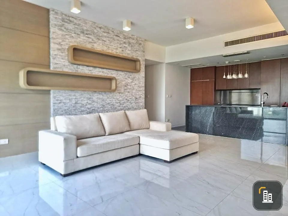 For rent: Hansar Rajdamri, 15th floor, with private elevator. Fully furnished Reserve first, get first. Hurry.