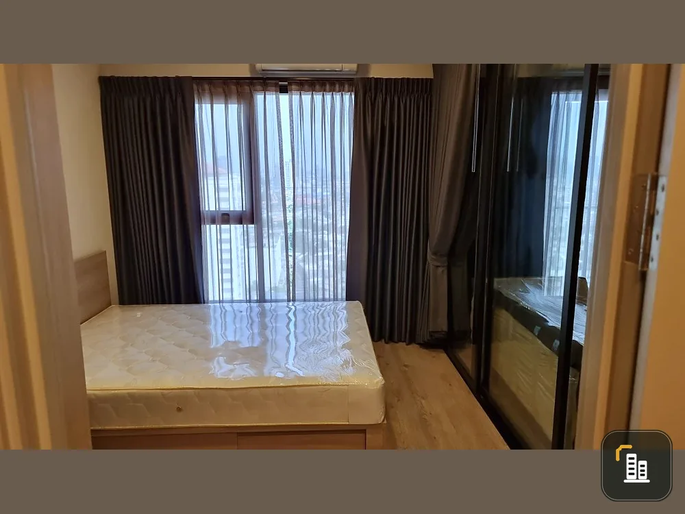 For sale: Chapter One Flow Bang Pho, corner room, river view, fully furnished, good price, must reserve now.