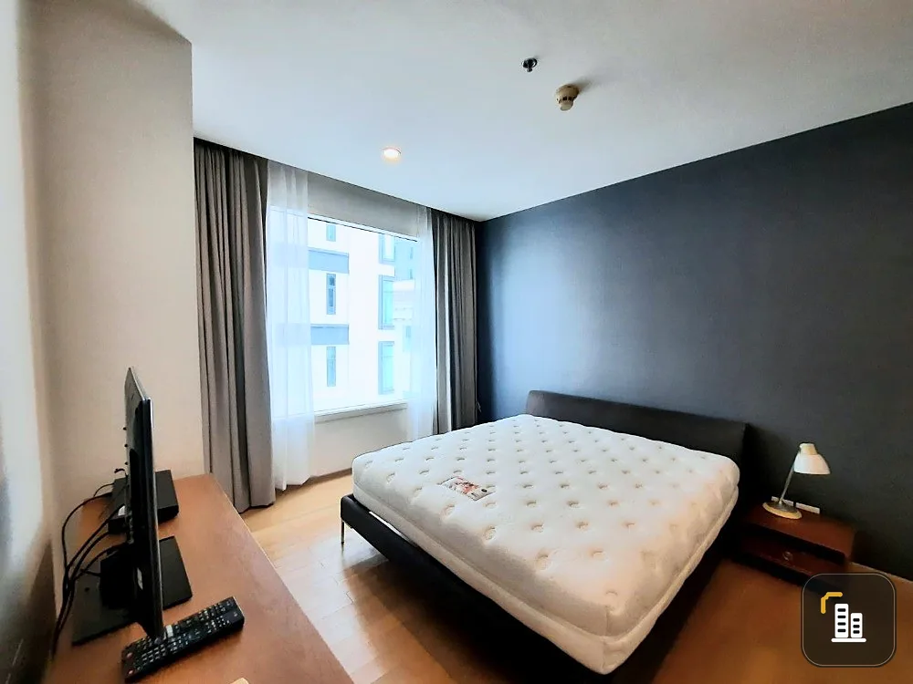 For sale 39 by Sansiri, 12th floor, complete with furniture and electrical appliances. Book now, don't miss it.