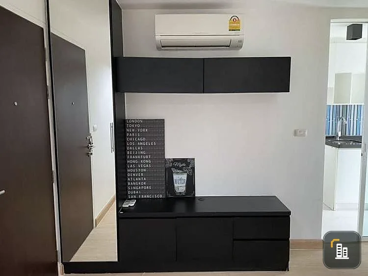 Urgent sale: Shadow In Town Condo Major Ratchayothin 2, complete amenities, good price, ready to book now.