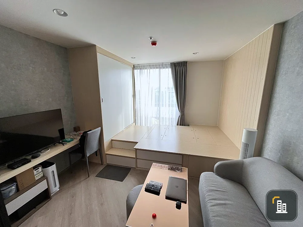 Urgent sale, The Base Saphan Mai, 7th floor, no building blocking the view, great price. If you miss it, you'll regret it later. Let me tell you.