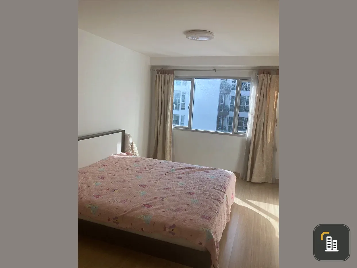 For rent, One Ratchada-Lat Phrao Spacious room Comes with furniture Just come and move in.