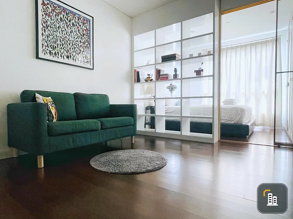 Condo for sale, Ivy Thonglor, decorated with built-ins, high floor, great location, ready to own it.