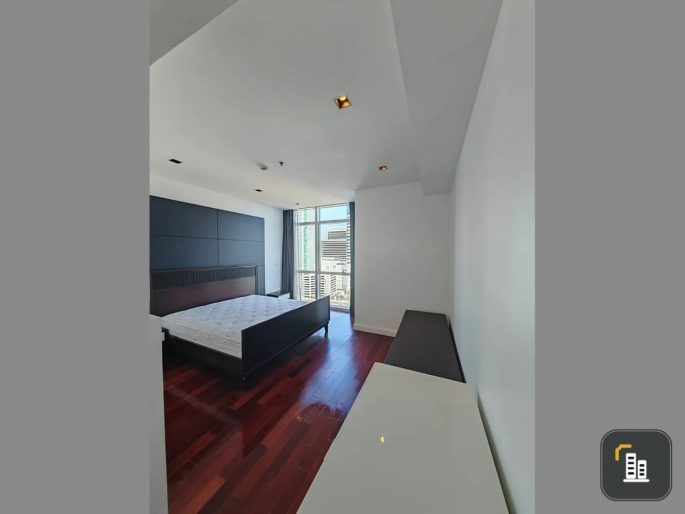 For sale rent: Athenee Residence, large room, fully built-in furniture, unblocked view. Don't just look and book now.
