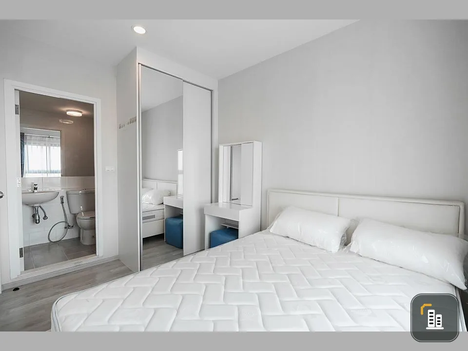 Condo for sale, plum condo central station, 1 room, ready to move in, 20th floor, high view, good to live in yourself, great investment, don't delay.