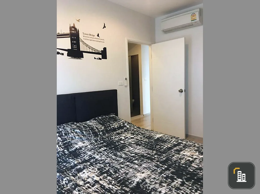 For sale / rent, Centric Ratchada - Huai Khwang, private corner room, not attached to anyone, spacious room.