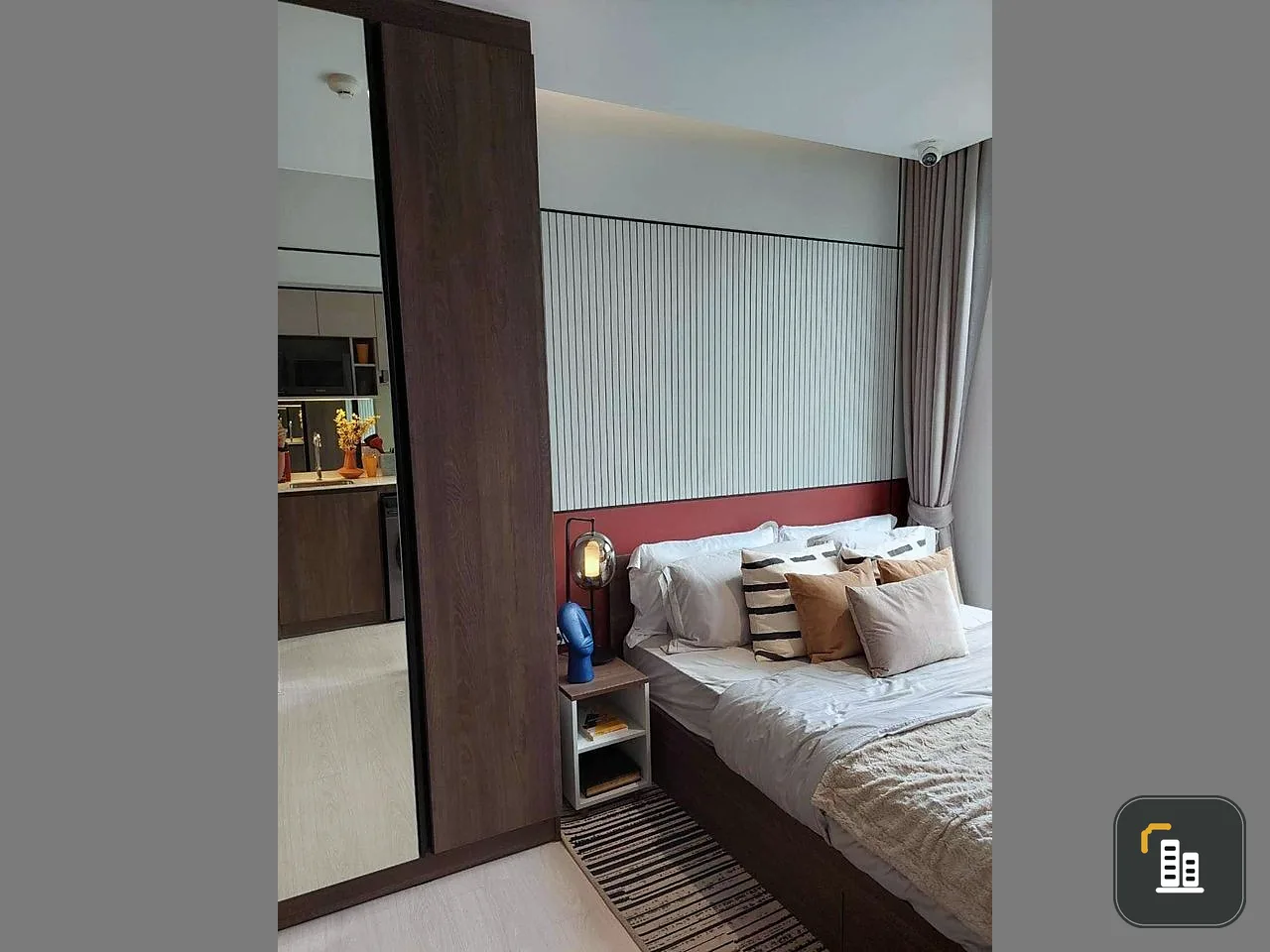 Condo down payment for sale, Nue Cross Khu Khot Station, 8th floor, next to BTS station, convenient travel, hurry and reserve it quickly.