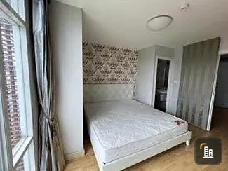 For rent G-One Condo Lat Phrao 1, simply decorated room, ready to move in, great wall decorations, great price, hurry and reserve now.