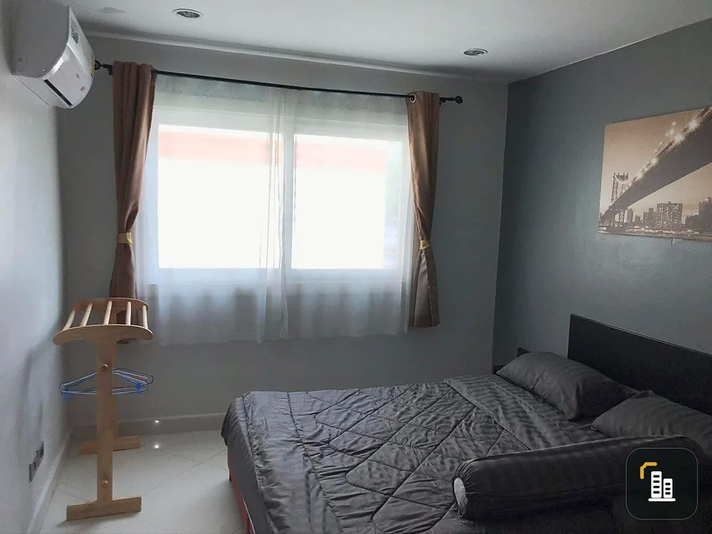 For sale: Park Lane Jomtien Resort (Jomtien), fully furnished room. Complete set of electrical appliances. Reserve now.