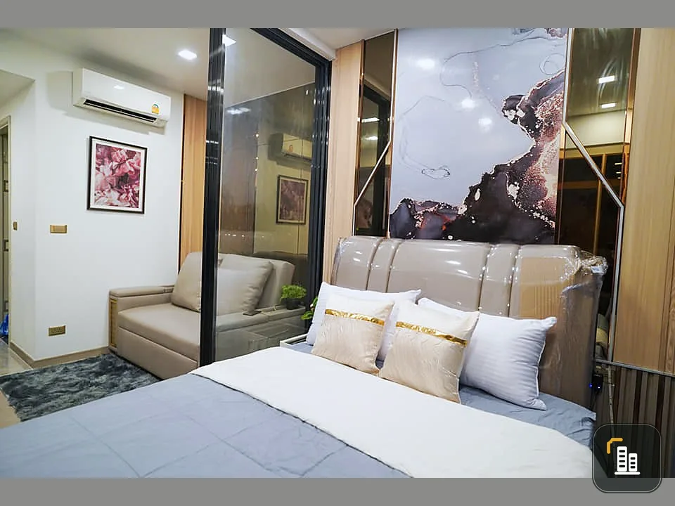 For rent, One Nine Five Asoke-Rama 9, nice bedroom, great built-ins, good furniture. Can't reserve anymore.