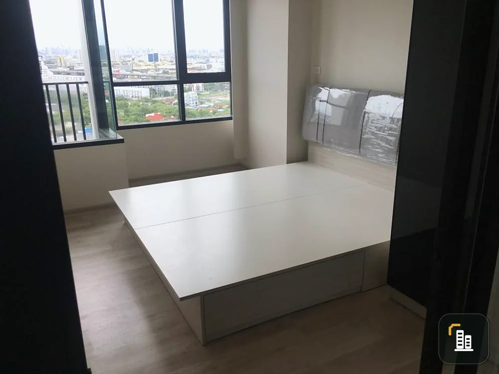 For sale: Niche Mono Mega Space Bangna, high floor, fully furnished. Affordable price Make a reservation and you won't be disappointed.