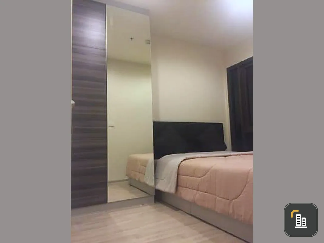 Urgent. For rent, Centric Ratchada - Huai Khwang, beautiful room, fully furnished!!! The view is good. Don't miss it. Let me tell you!!!