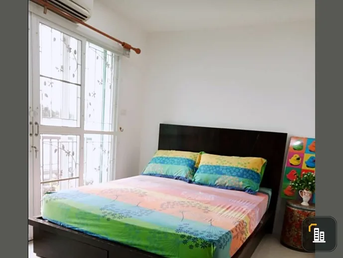 For sale: The Green Condo, 2 floors, 3rd floor, corner room, very private, comes with lots of Buit-In furniture, don't miss it.