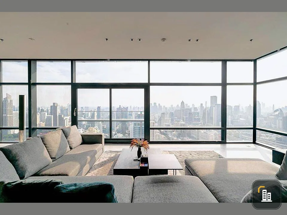 Sale Circle 2 Living Prototype, high floor, panoramic view, extremely beautiful, decorated simply, elegantly, livable. Don't miss out on something goo