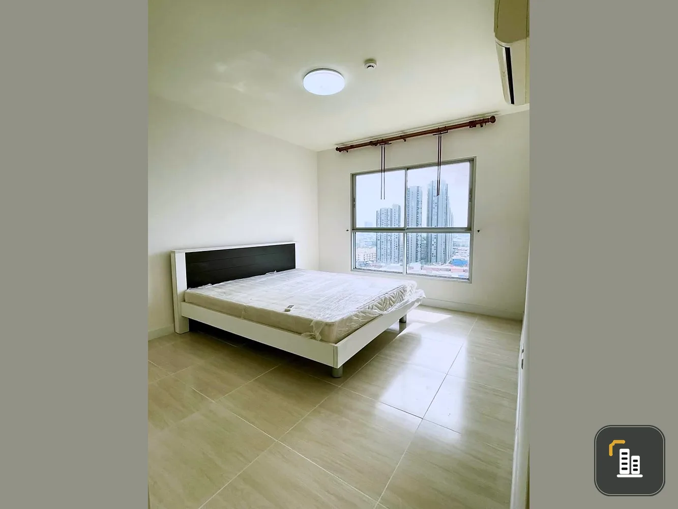 For rent, S&S Sukhumvit Condominium, 20th floor, city view, simple decorated room, nice to live in, hurry and reserve now.