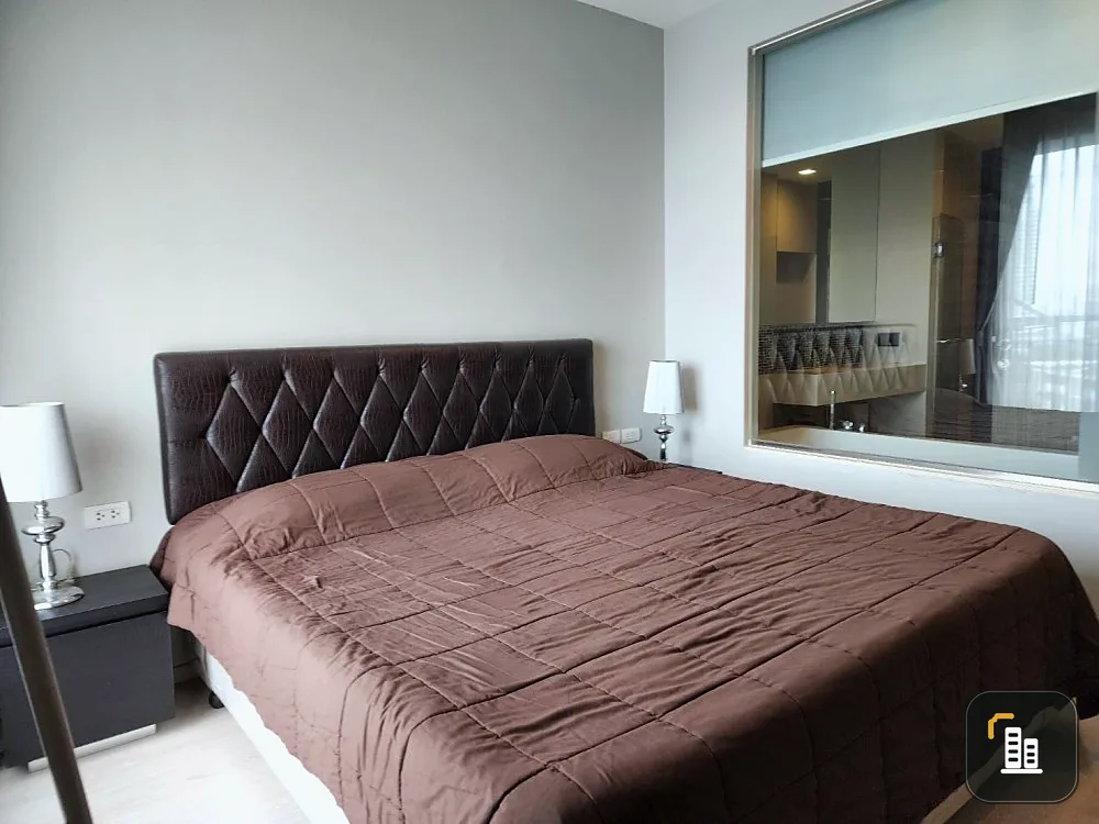 Condo for rent, Rhythm Sukhumvit 44/1, fully furnished and electrical appliances. Convenient travel, don't miss it.