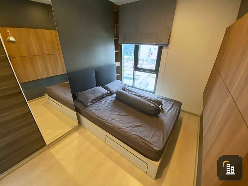Condo for sale, Centric Ratchada-Huai Khawang, fully furnished, built-in furniture, modern style, don't miss it.