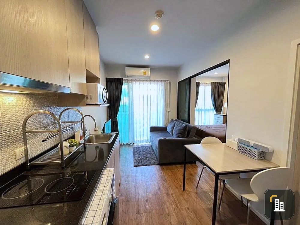 For sale Living nest Lat Phrao 44, fully furnished room. Ready to move in immediately. You can carry your bag.
