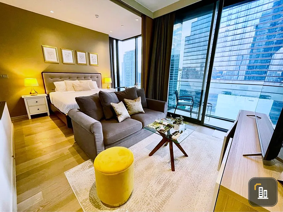 Condo for rent, Ashton Silom, decorated with built-ins. Comes with a bathtub. This is so good, you shouldn't miss it.