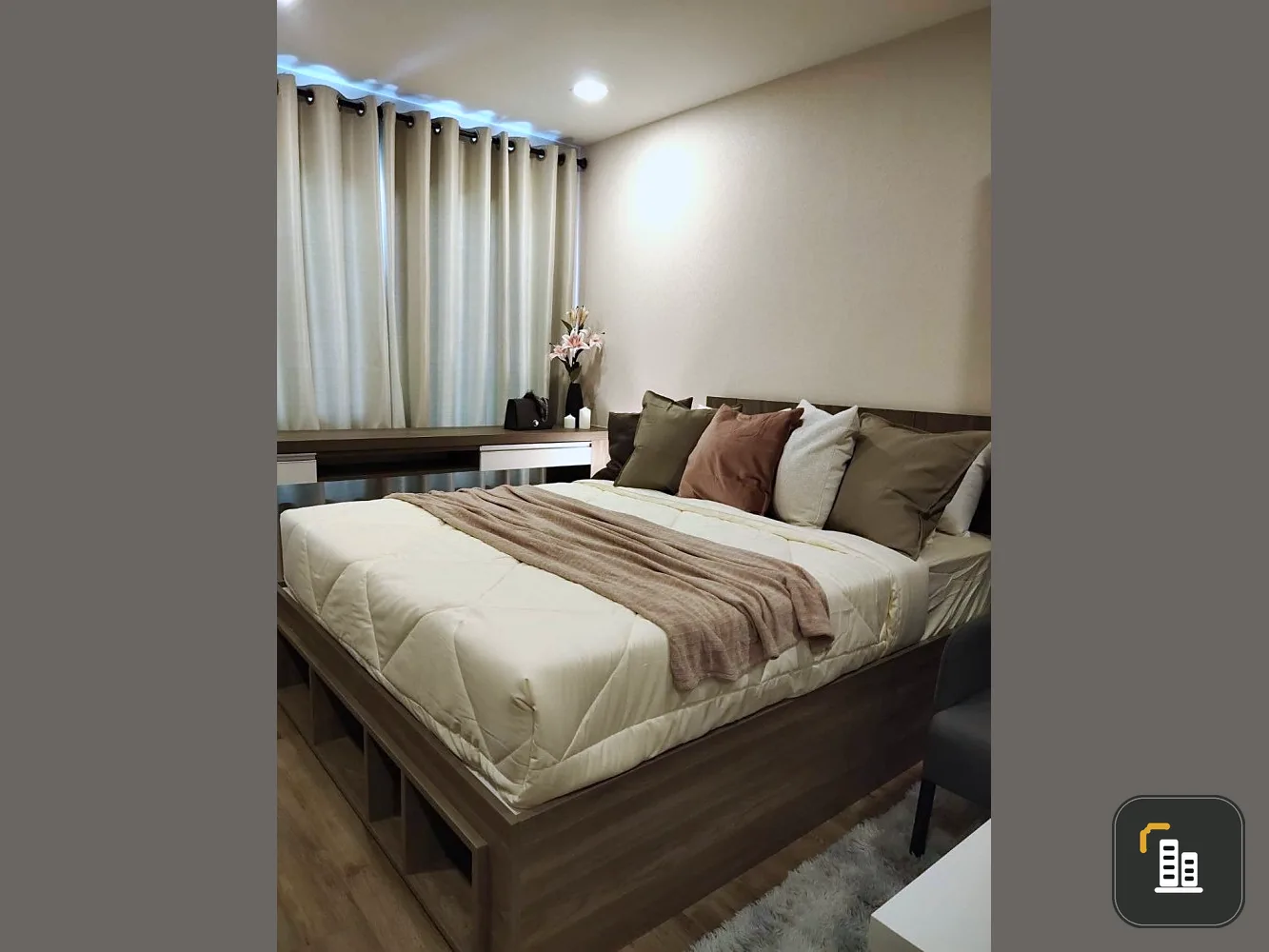 Urgent sale, Sun City, Fai Chai intersection, decorated room, ready to move in, complete here, just carry one bag. You can move in now.