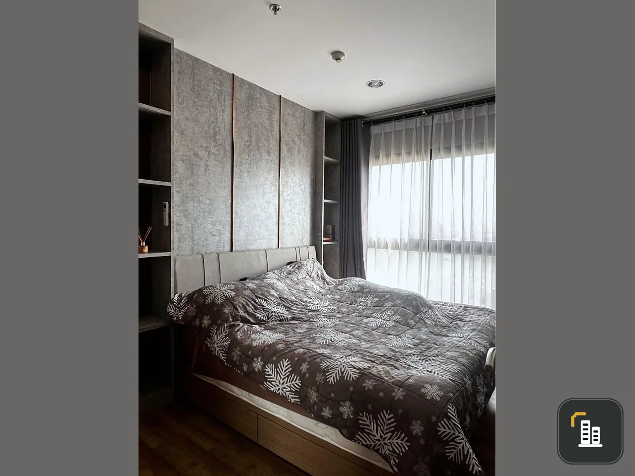 Condo for rent, Niche Mono Charoen Nakhon, nicely decorated with built-ins. 360 degree view of the Chao Phraya River. Reserve now.