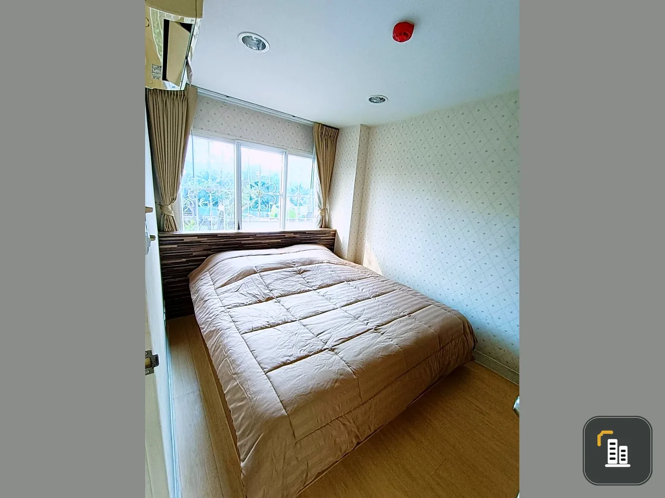 Condo for sale: The Plenary Sathorn, decorated with built-ins and wallpaper, fully furnished. If you miss it, you will regret it.