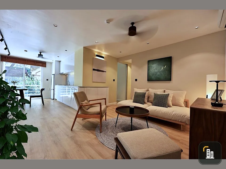 For rent: The Amethyst Sukhumvit 39, spacious room, decorated in a minimalist style. Minimalist, so nice to live in. Must reserve quickly.