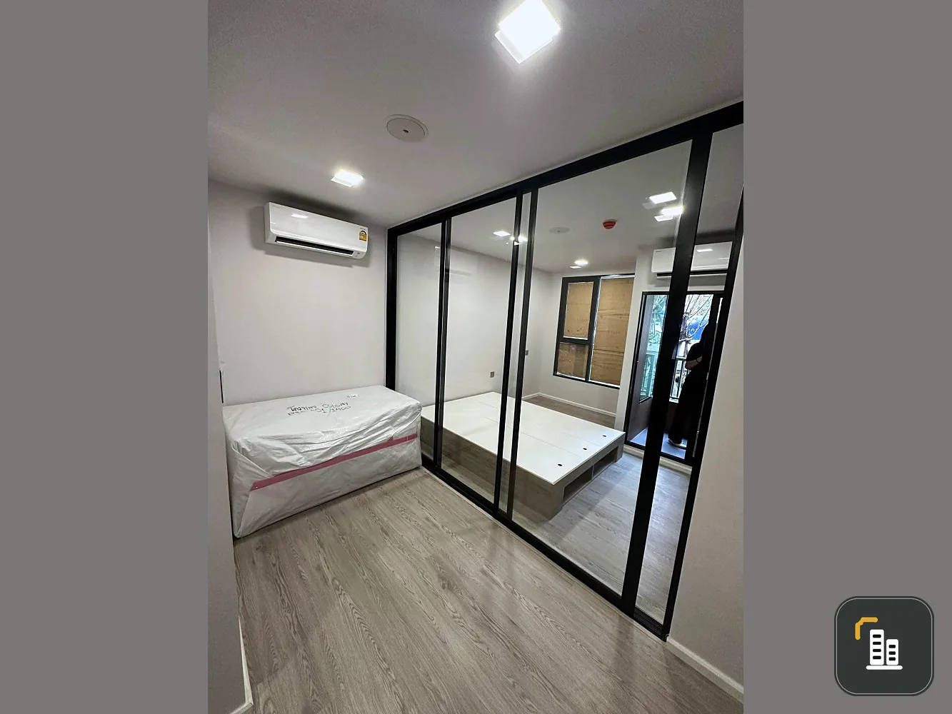 Selling down payment on Cave Town Colony, Building D, new project near Bangkok University. If interested, hurry and reserve now. Don't miss it. Hurry.