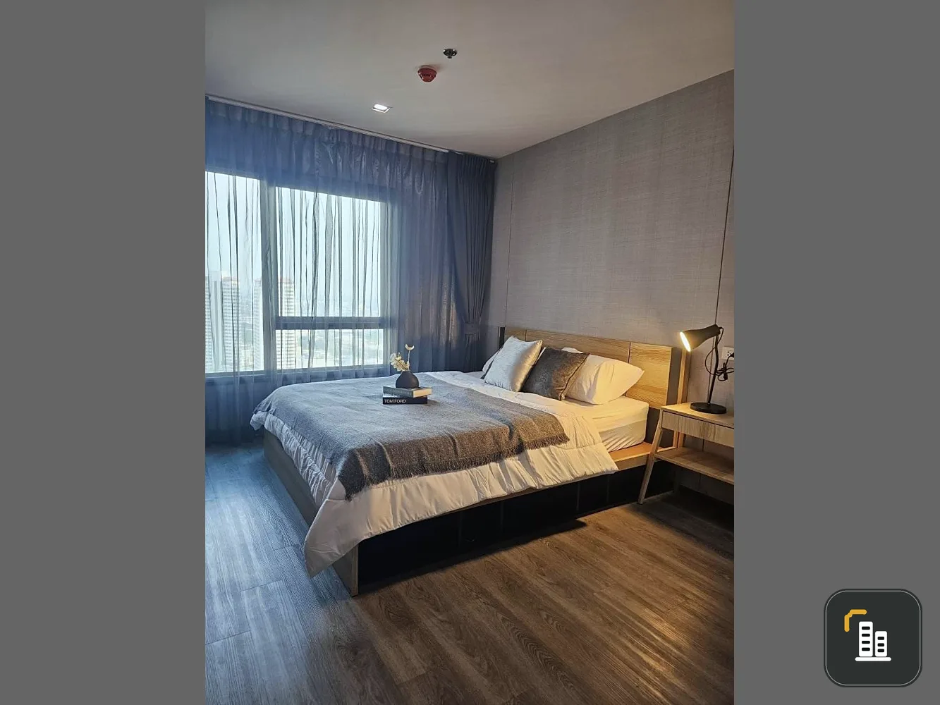 For rent: Rich Park Triple Station, 33rd floor, corner room, comes with complete decorations. Hurry and reserve now, don't miss it.