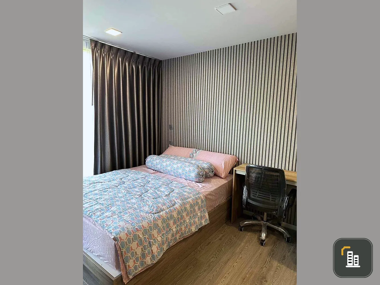For rent, Cave Town Colony, 3rd floor, outside view, beautiful room, fully furnished, just carry your bags and move in. Book now, urgent.