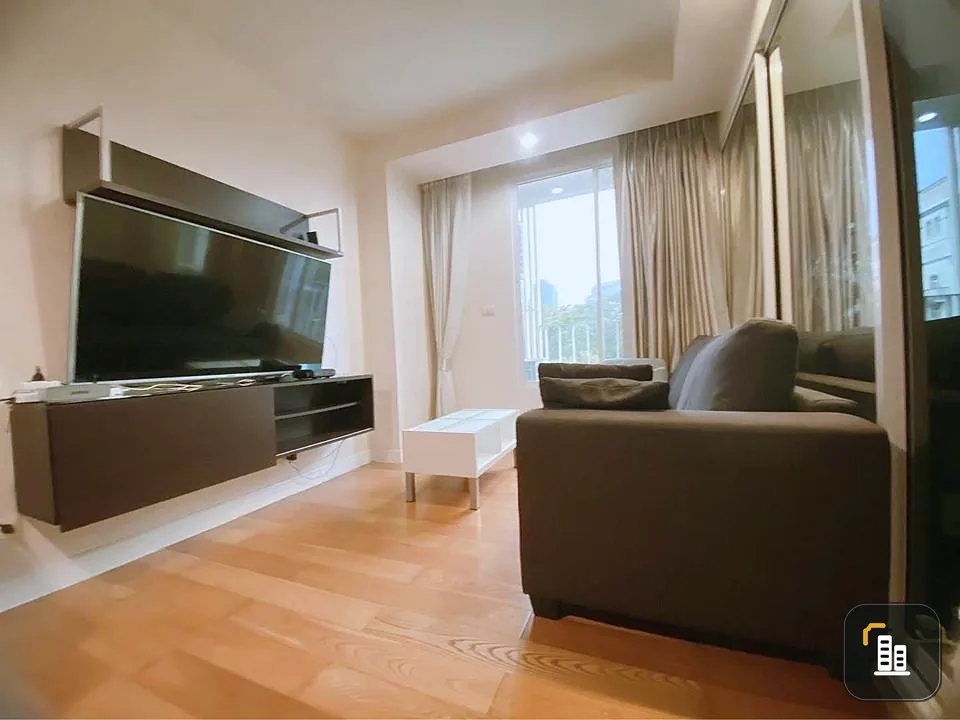 Focus on Saladaeng for sale, simple decorated room, fully furnished, ready to move in You can just come in and stay.