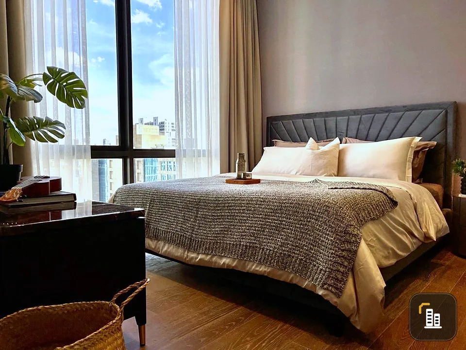 For rent Muniq Langsuan, nice decorated room. Comes with complete amenities If you don't reserve, you will regret it.