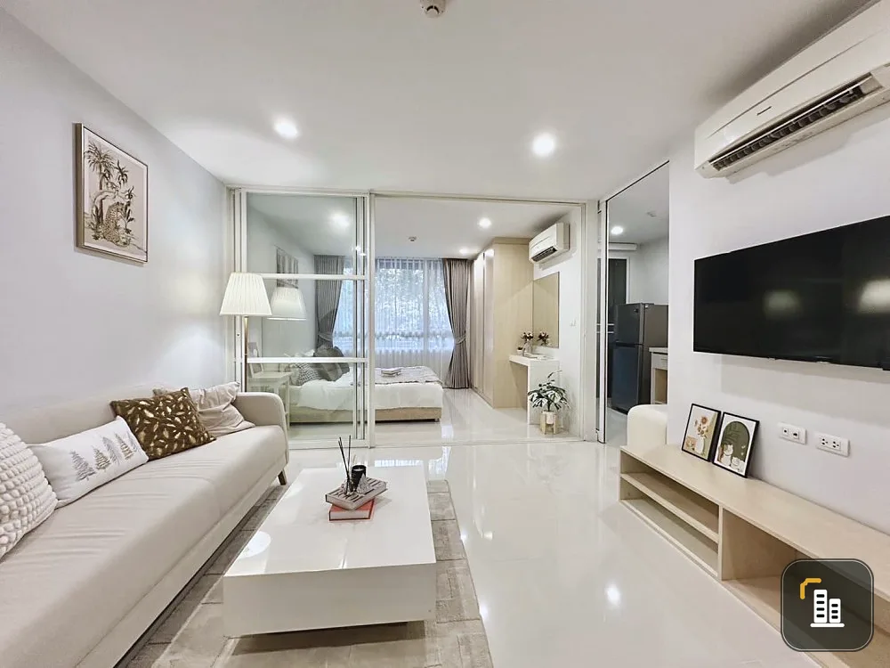 Condo for sale, Element Srinakarin, partitioned room, lots of usable space. Suitable for people who don't like taking elevators. Book now.