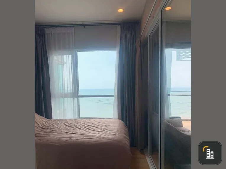 Condo for sale, The Sea Sriracha, 33rd floor, very beautiful sea view. The room is divided into proportions. Good like this. Hurry and reserve it quic