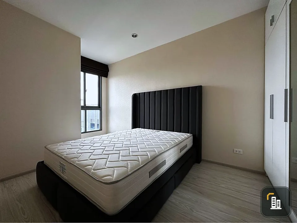 For rent, Ideo Mobi Sukhumvit Eastgate, high floor, great city view. The room is simply decorated and ready to move in. Reserve now.