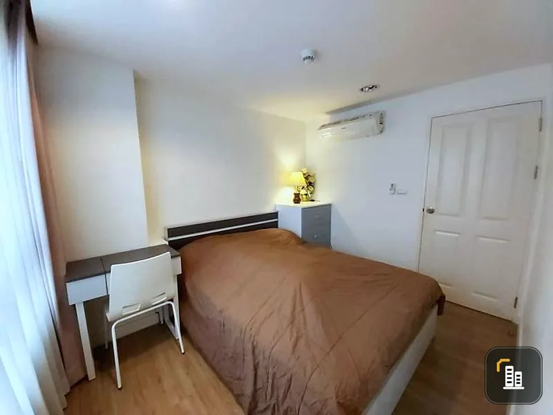 Sale The Kris (Ratchadapisek 17), room on the east side, not hot room, fully furnished Don't miss it