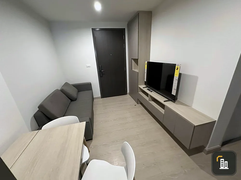 For rent: The Niche ID Sukhumvit 113, fully furnished room. Ready to move in, low price, can't reserve now.