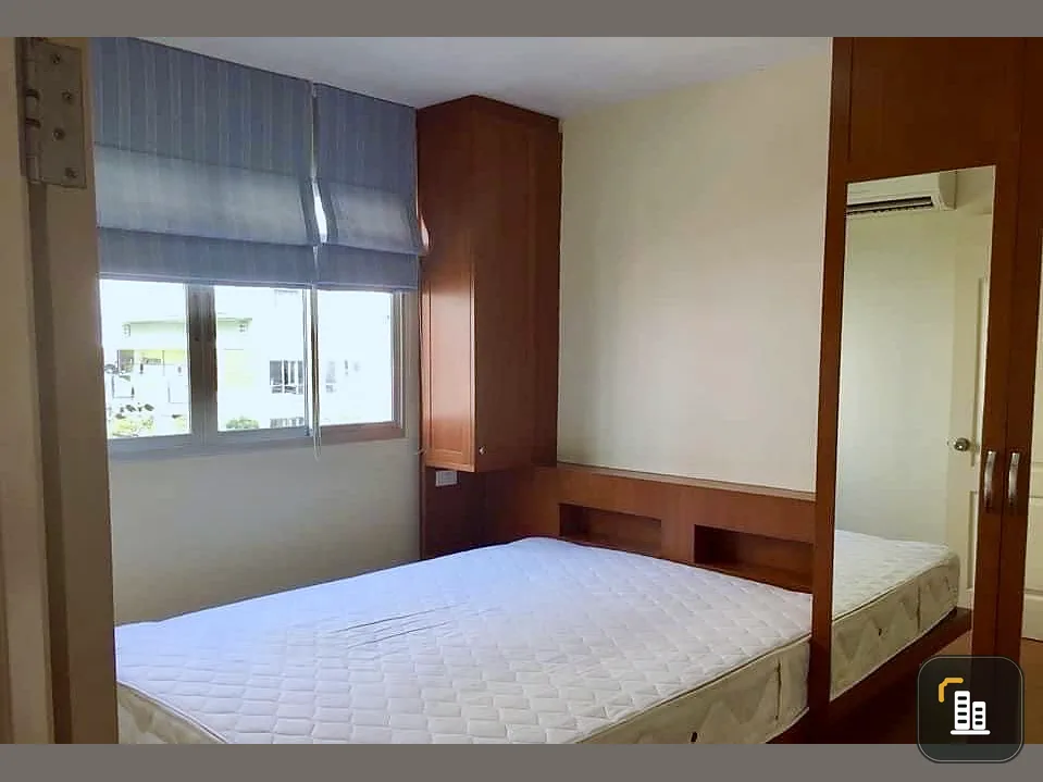 For sale Lumpini Condo Town Rattanathibet, ready to move in room, complete amenities. It's good to buy for yourself, it's also a great investment.