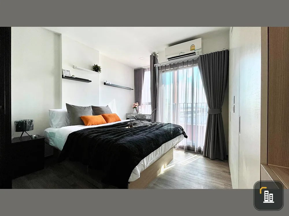For rent: Brown Condo Phahon-Saphan Mai. Separate rooms, beautifully decorated, ready to move in.