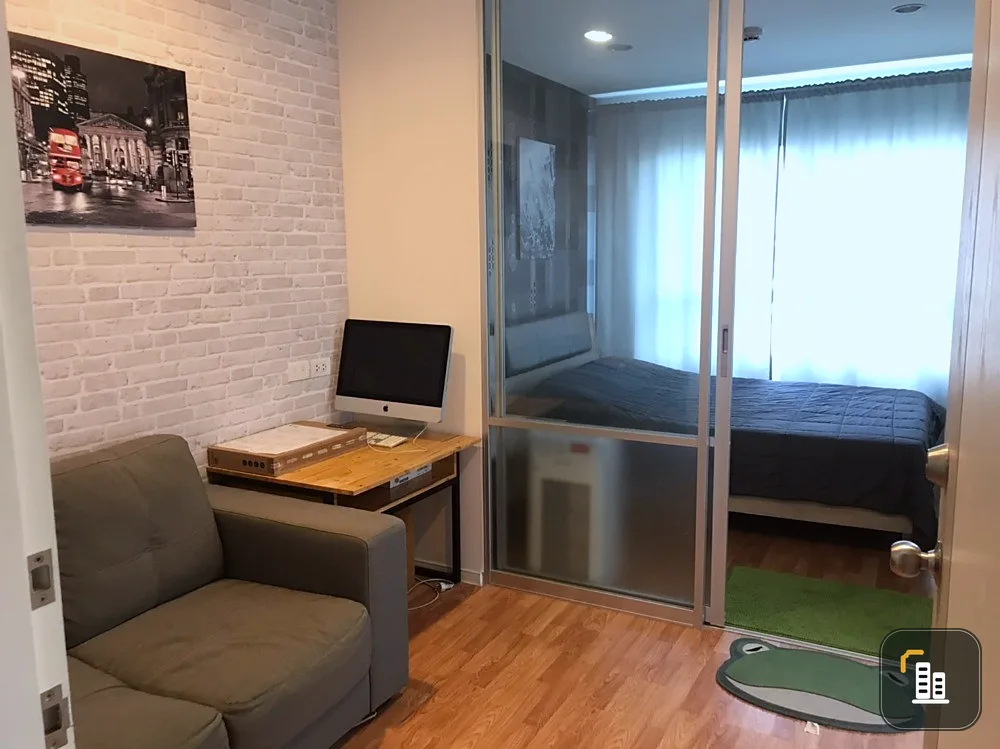 For sale: Lumpini Mix Theparak - Srinakarin, 7th floor, separated rooms, very livable. Book now, don't miss it.
