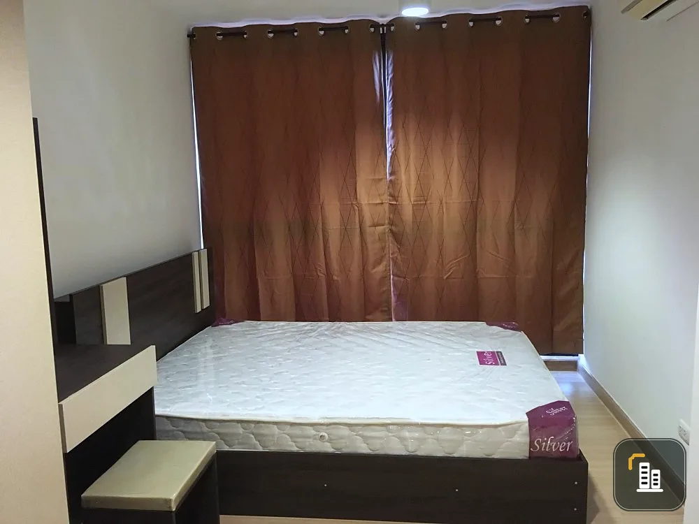 Condo for sale: Chateau In Town Phahonyothin 32, 1 bedroom, 1 bathroom, swimming pool view, reserve first, own first.