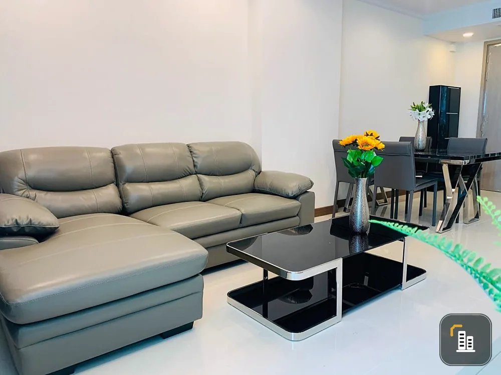 Condo for sale, Supalai Oriental Sukhumvit 39, lots of usable space. Fully furnished, decorated with built-ins, reserve quickly.