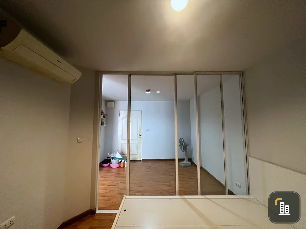 For sale: Tulip Square Om Noi, empty room, open and airy. Divided into proportions, good price, if you don't reserve, you'll miss out a lot.