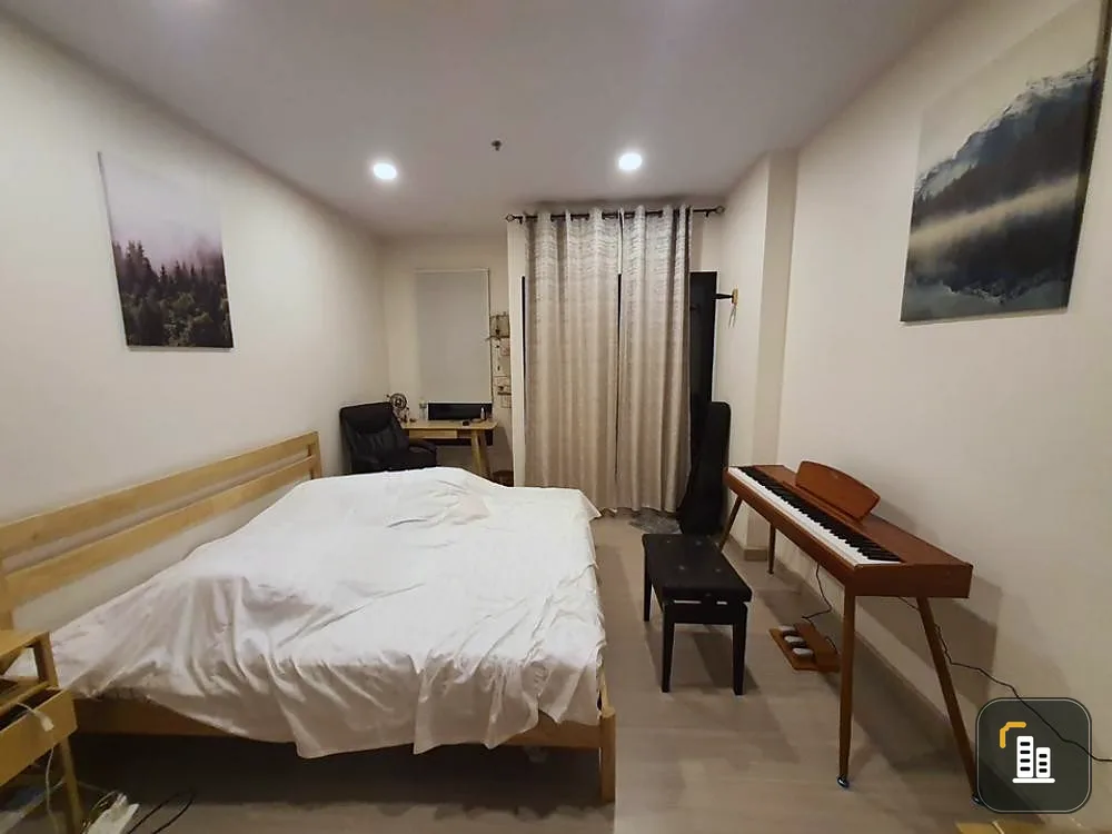 For sale Supalai Lite Tha Phra - Wongwian Yai, 9th floor, complete with furniture and electrical appliances. Book now, urgent.