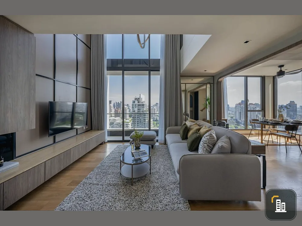 Condo for sale Beatnik Sukhumvit 32, duplex room Built-in decoration Lots of usable space Hurry and buy it.