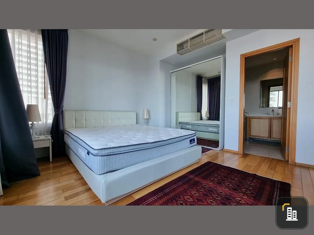 For rent!! The Emporio Place, complete with furniture and electrical appliances, ready to move in, good price, don't miss it!!